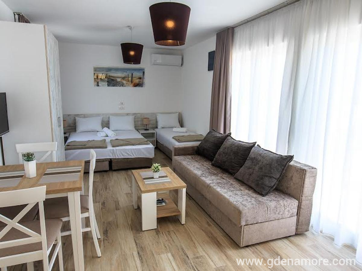 Apartmani Sarić, privatni smeštaj u mestu Šušanj, Crna Gora